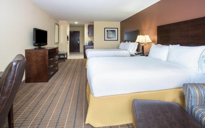 Holiday Inn Express and Suites Hotel - Pauls Valley By IHG