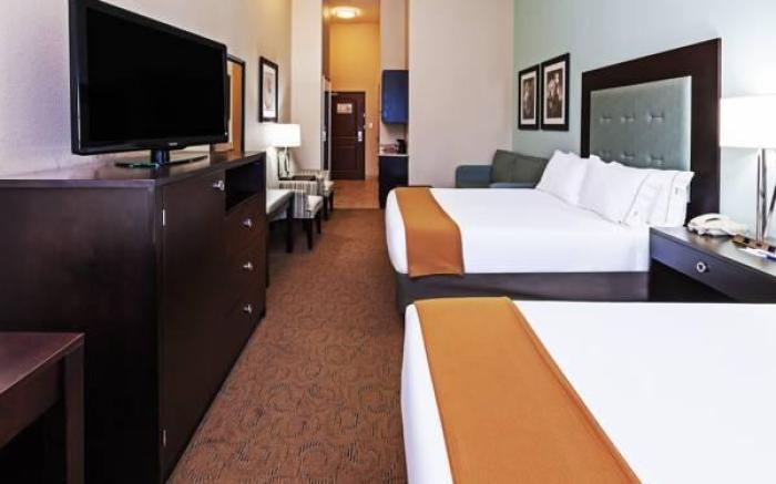 Holiday Inn Express Hotel & Suites Victoria By IHG