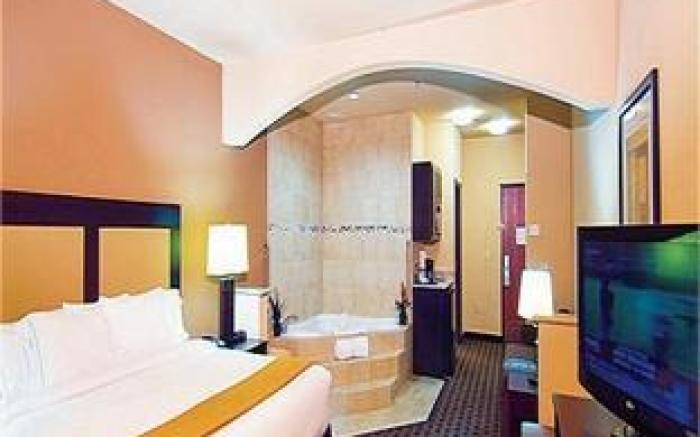 Holiday Inn Express Hotel & Suites Paris By IHG
