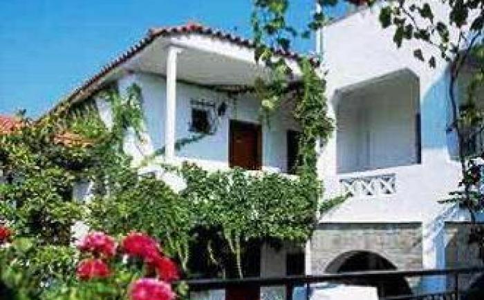 Porfi Beach Hotel