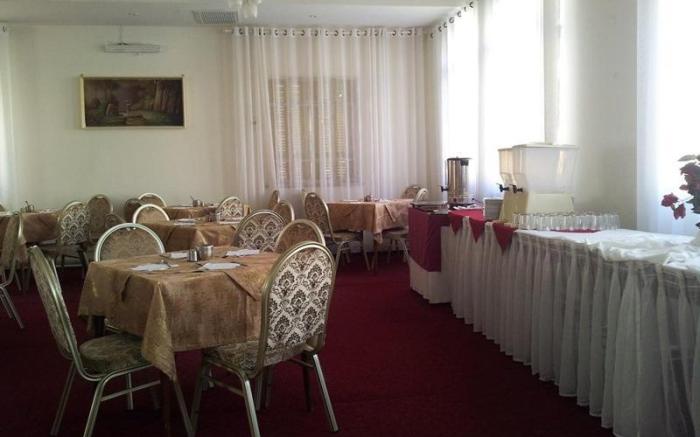 Rivoli Hotel