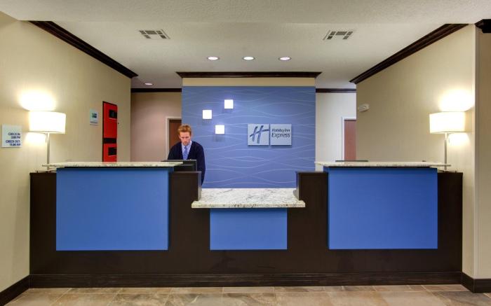 Holiday Inn Express Hotel & Suites Albuquerque Airport By IHG