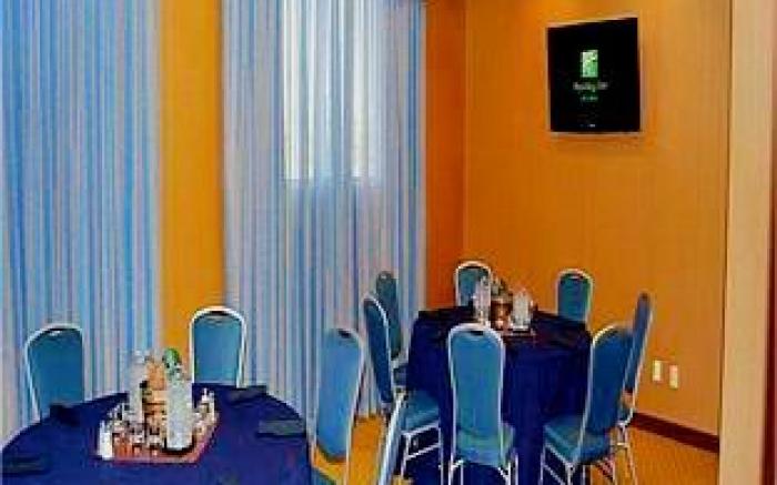 Holiday Inn Phoenix Airport By IHG