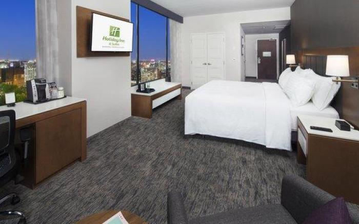 Holiday Inn Hotel & Suites Montreal Centre-ville Ouest By IHG