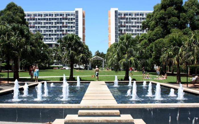 Meriton Suites Waterloo