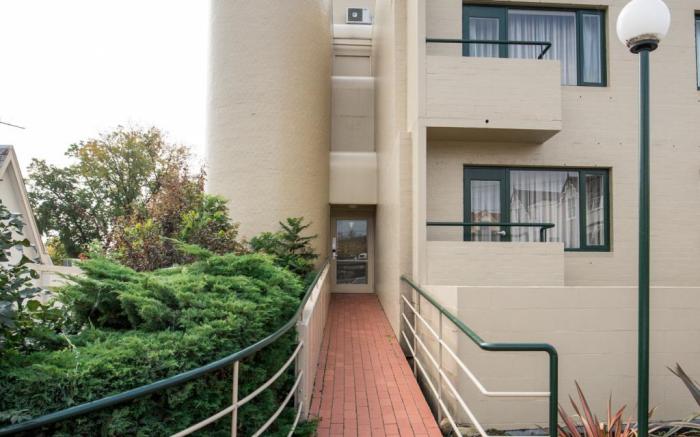 St Ives Apartments