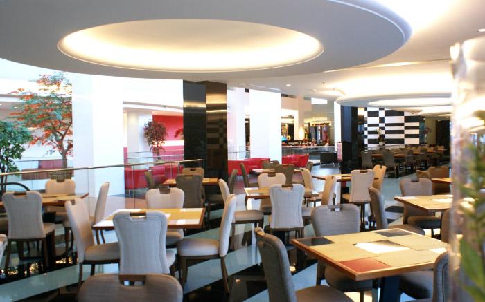Merlynn Park Hotel