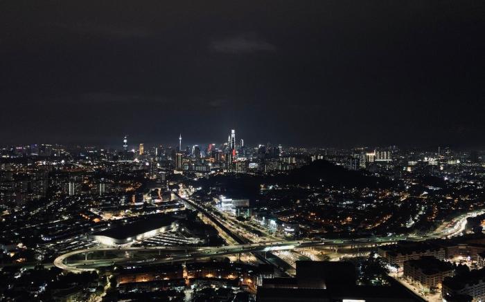 Metro Family Retreat: 4 Pax Studio in Kuala Lumpur