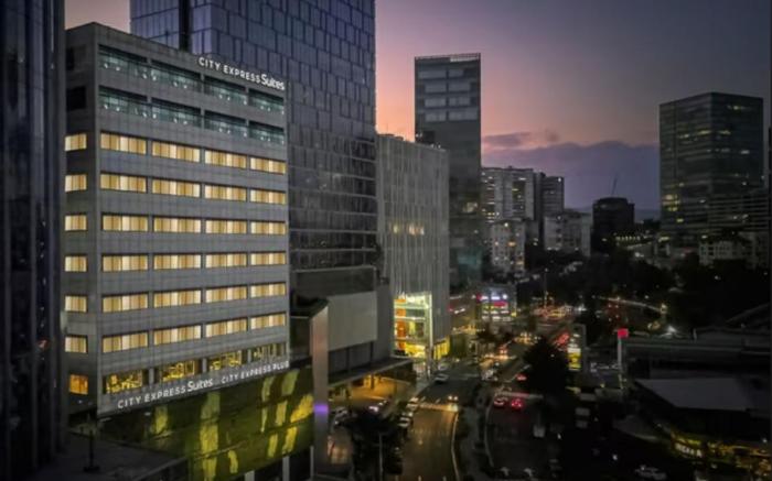 City Express Plus by Marriott Ciudad de México Santa Fe