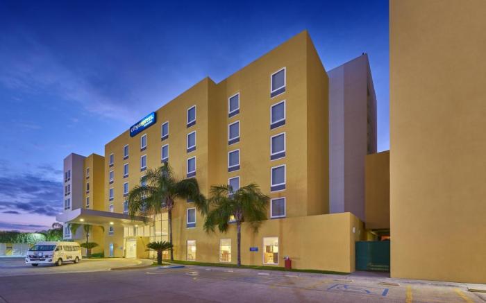 City Express by Marriott Mazatlán