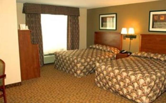 Days Inn & Suites by Wyndham Fort Pierce I-95