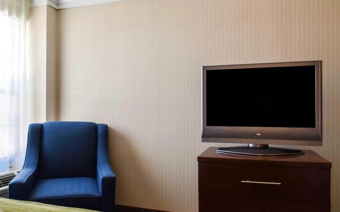 Comfort Suites Downtown Carlisle