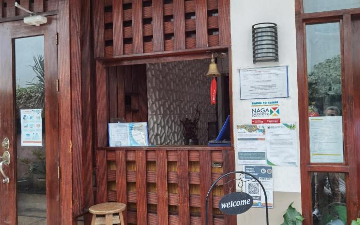 RedDoorz near Colgante Bridge Naga City