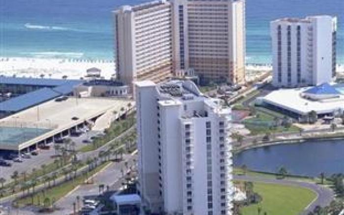 Pelican Beach Resort and Conference Center