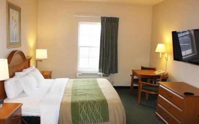 Comfort Inn & Suites St. Louis - Chesterfield