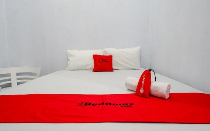 RedDoorz Plus @ Grand Pacifik Hotel Makassar