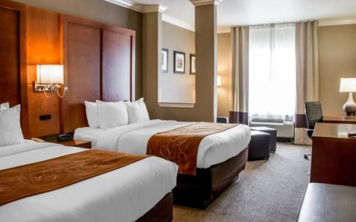 Comfort Suites