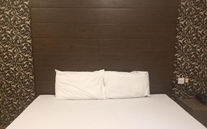 The 9 Resort