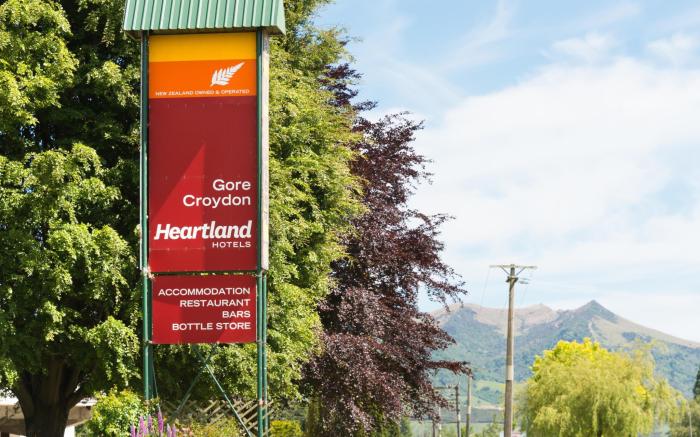 Heartland Hotel Croydon