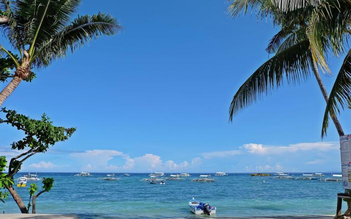 Lost Horizon Beach Dive Resort