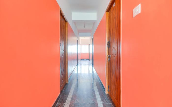 Hotel O St Residency