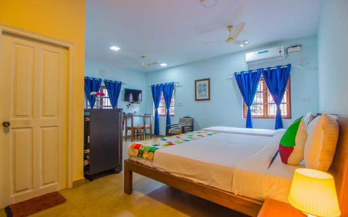 Collection O Holy Cross Home Stays