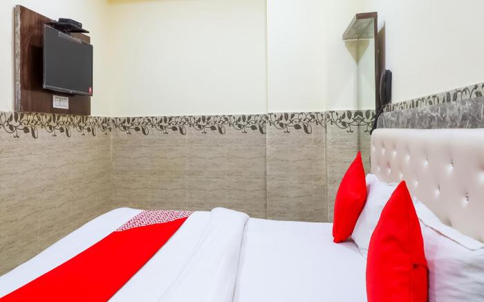 Hotel O 74705 Hotel Shree Galaxy