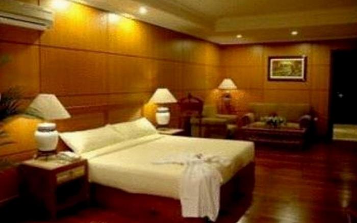 Royal Senyiur Hotel