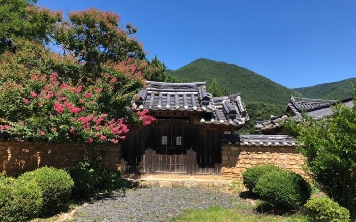 Mookgae Seowon(Manhuejeong)
