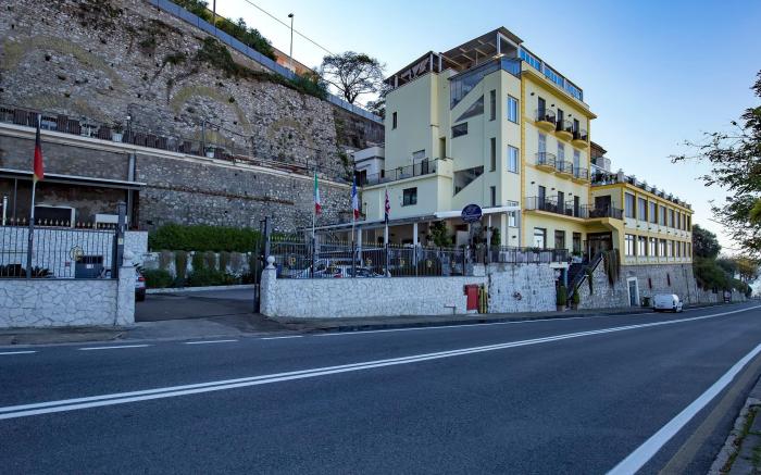 La Panoramica Hotel