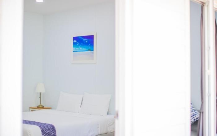 Blue Shore Cottage