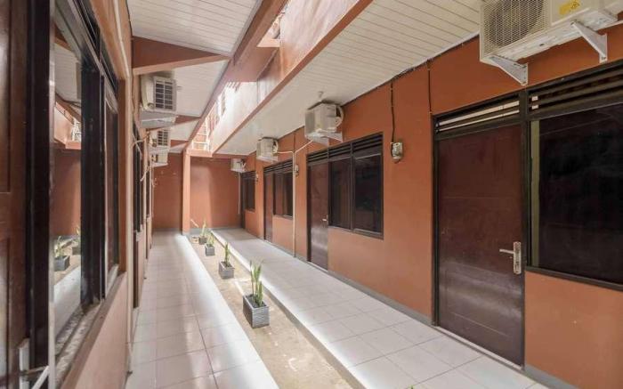 RedDoorz Syariah @ Bulak Kapal