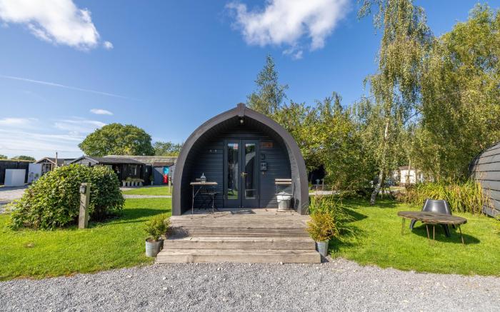 The Little Hide - Adult Only Camping Pod