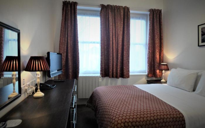 Gateway Hotel