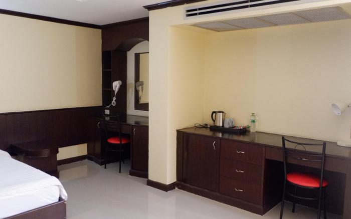 Auychai Grand Hotel