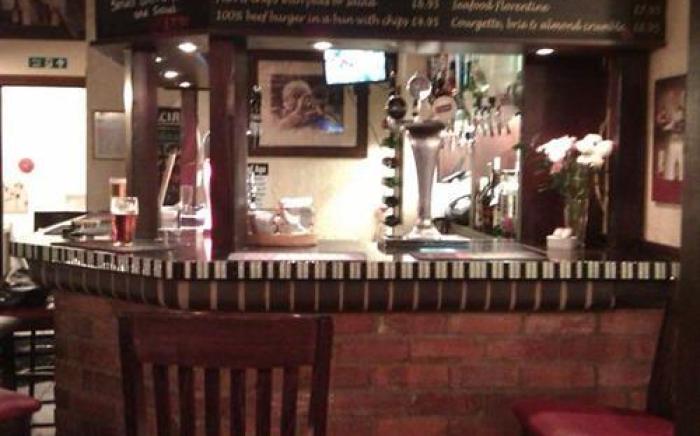 Riverside Bar and Restaurant