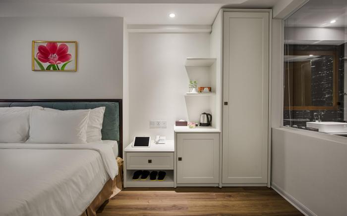 Adaline Hotel & Suite