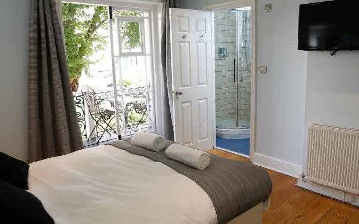 Churchill Guest House