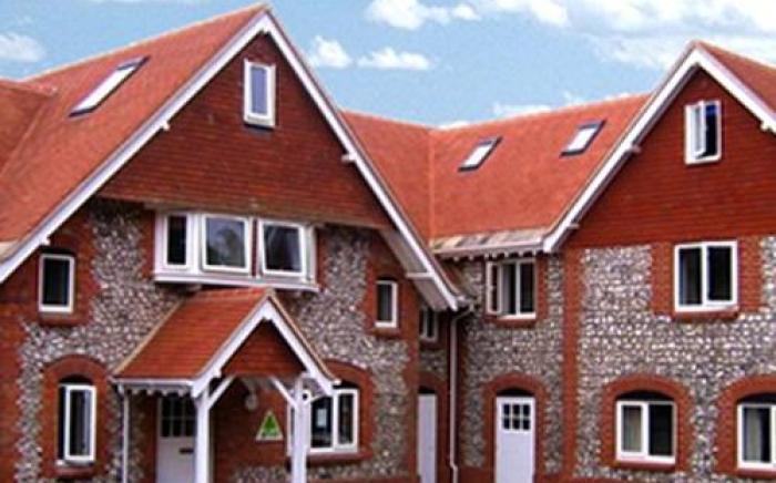 Stonehenge Hostel