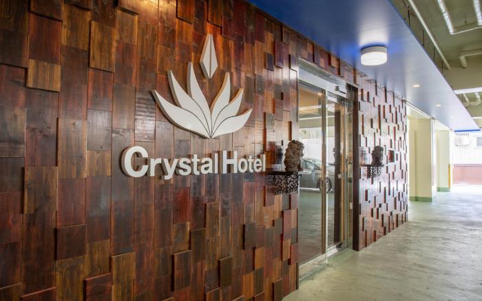 Nami No Ue Crystal Hotel
