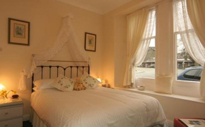 Rayrigg Villa Windermere (Room Only)