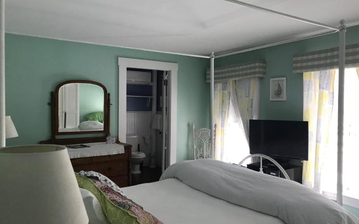 Monadnock Inn