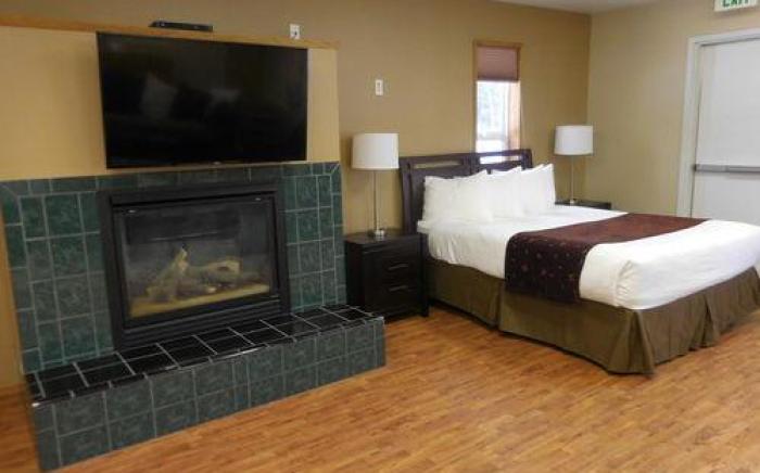 Cowlitz River Lodge