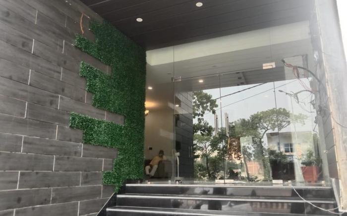 Hotel Hirapanna
