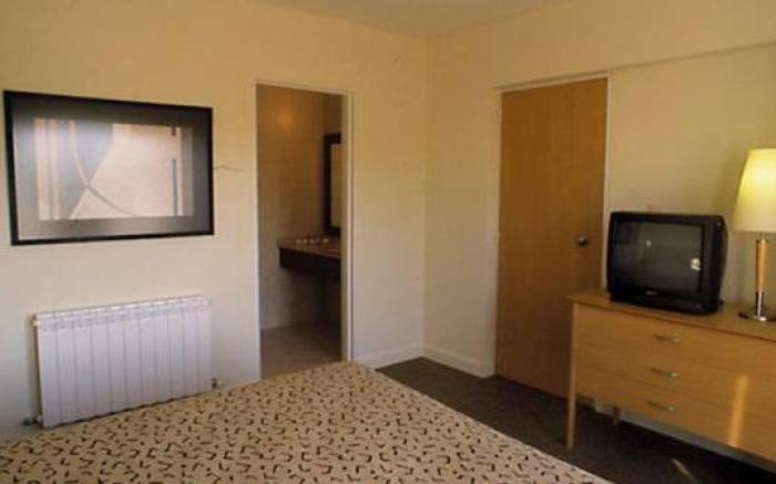Urbana Suites