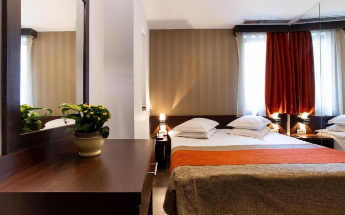 Hotel Duke Armeneasca - Ex Tempo