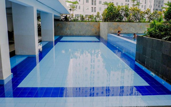 Furnished 2BR Bassura City near Mall By Travelio