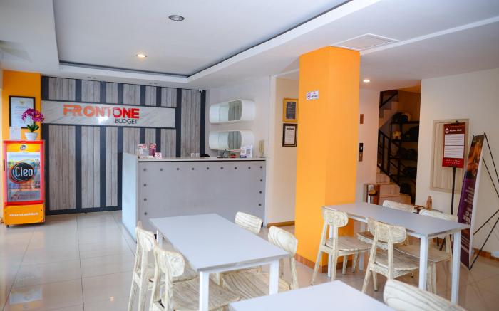 Front One Budget Malang