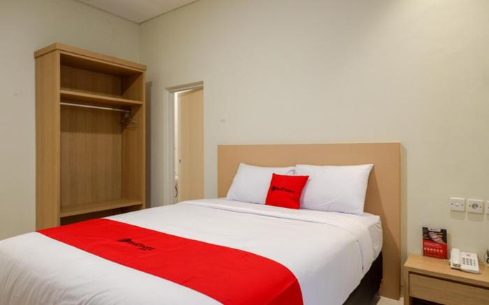 RedDoorz near Exit Tol Banyumanik 2