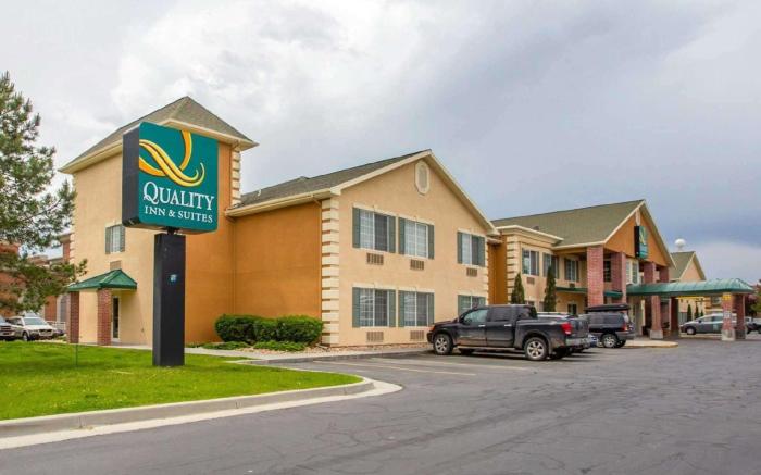 Quality Inn & Suites Airport West